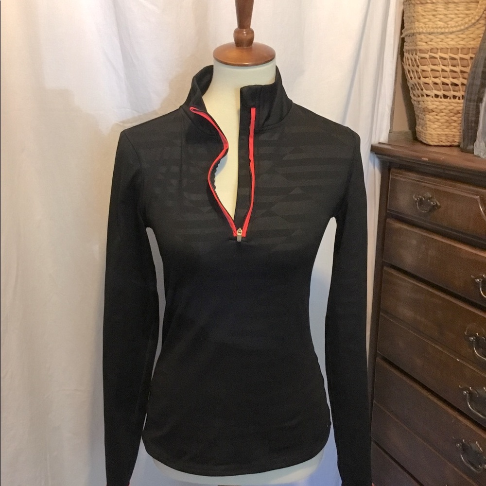 Zip pullover